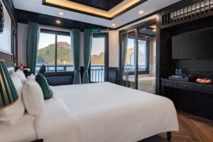 下龍灣麗塔郵輪-家庭連通房56 m²