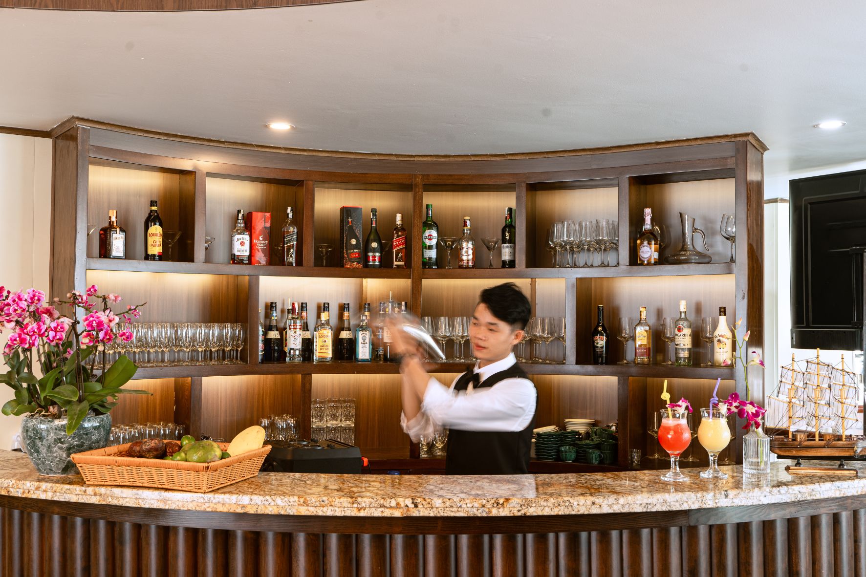 Ha Long Symphony Cruise下龍灣交響樂遊船-日間郵輪:圖片 9