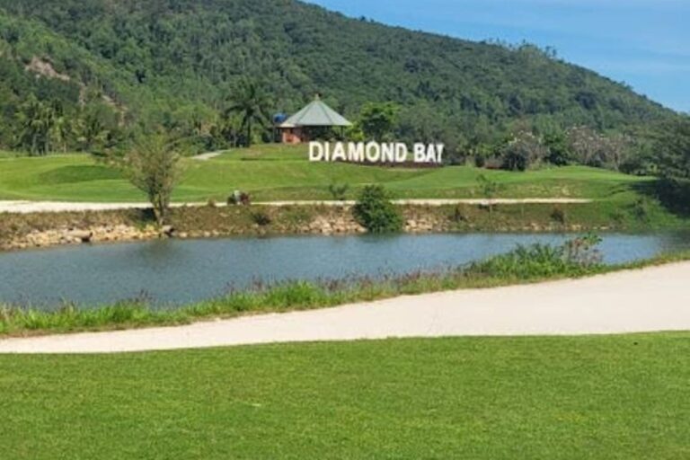 芽莊Diamond Bay Golf & Villas 鑽石灣高爾夫球場