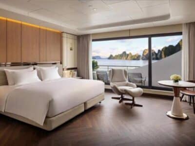 下龍灣先鋒遊輪行政套房40 m²