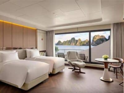 下龍灣先鋒遊輪海景陽台套房40 m²