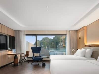 下龍灣先鋒遊輪陽台套房40 m²