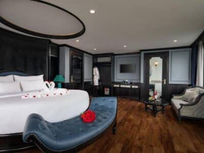 下龍灣多麗絲遊輪蜜月套房附露台56 m²