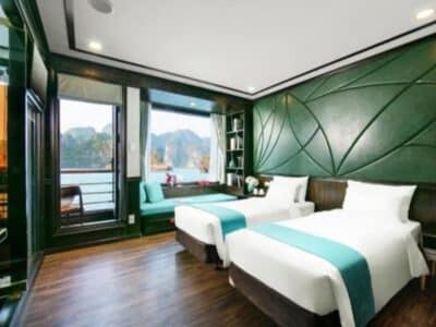 下龍灣牡丹遊輪家庭3人豪華陽台房52 m²