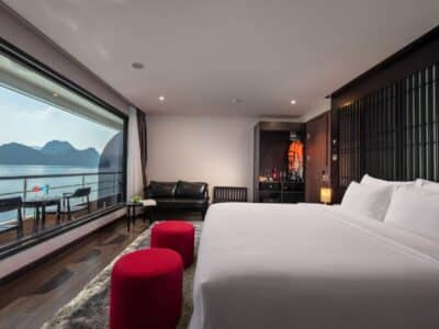 下龍灣猩紅色珍珠遊輪連通房56㎡