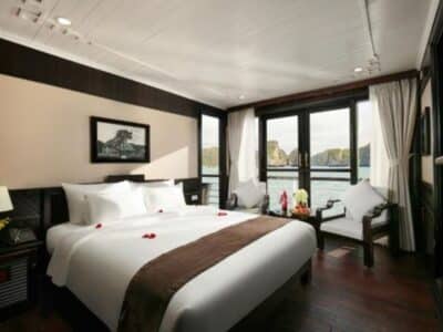 下龍灣百合郵輪百合專屬套房32㎡