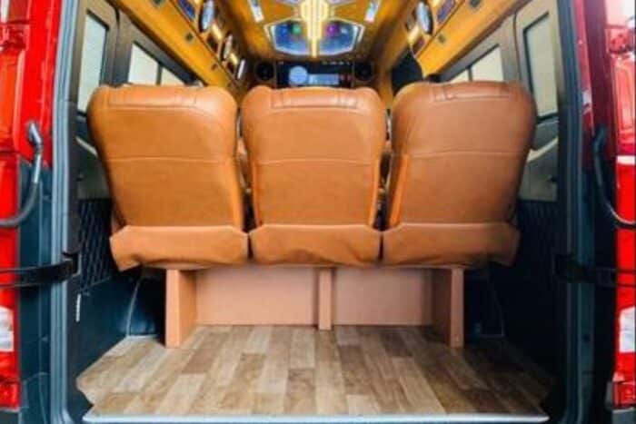 胡志明包車-越南語司機Dcar豪華12人座車：圖片 10