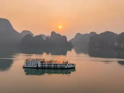 Ha Long Bay Indochine Grand cruise下龍灣印度支那豪華遊輪★★★★★