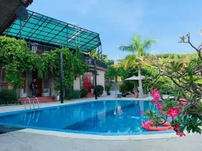 洞海Phong Nha Lake House十二臥室別墅